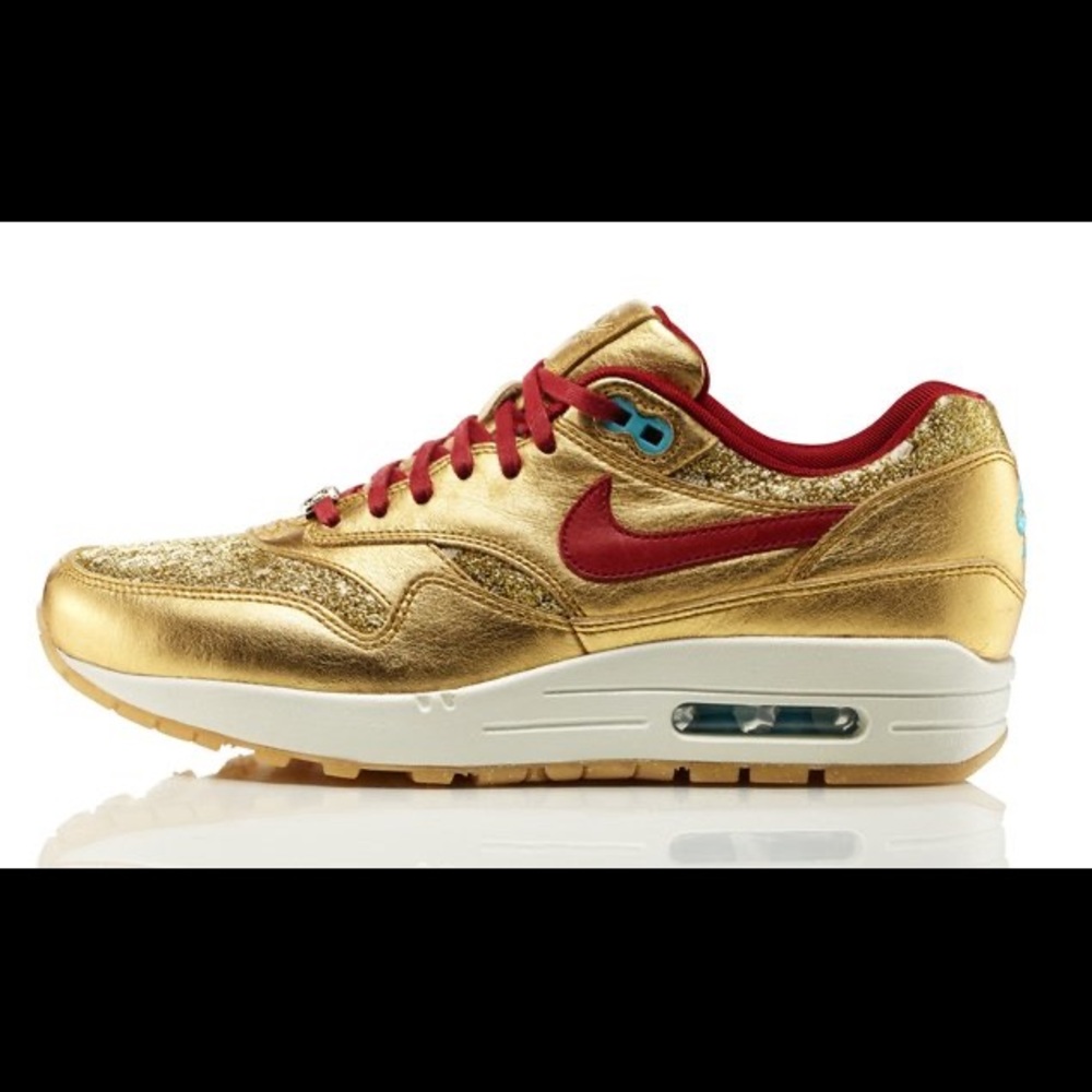 *RARE* NIKE “Black History Month” Woman’s Air Max1